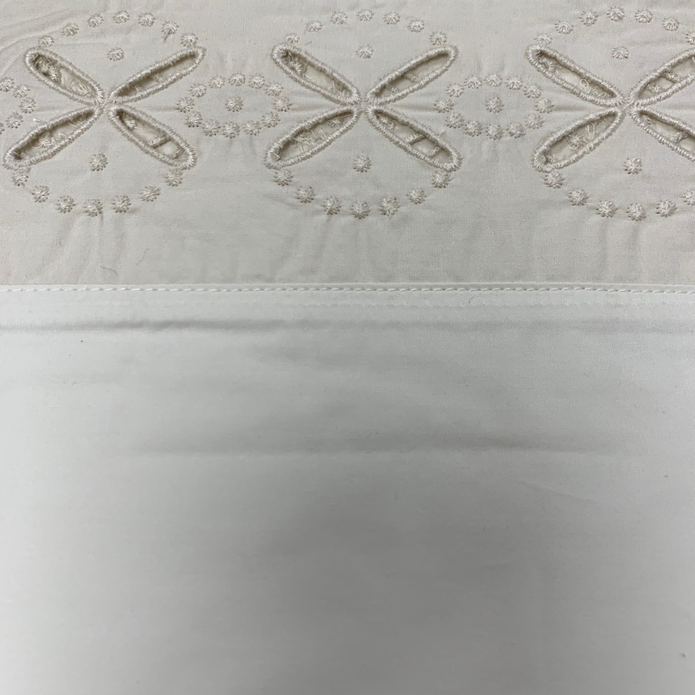 Beekman 1802 Stillwater King Plillowcases Cream S2 -NEW - Picture 3 of 5